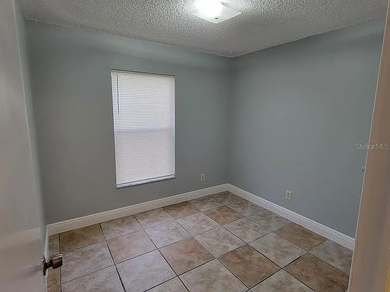 784 E Anderson Rd — Photo 22
