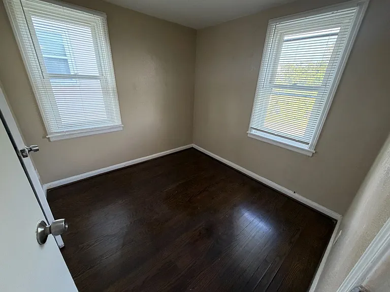5537 Wabash Ave — Photo 5