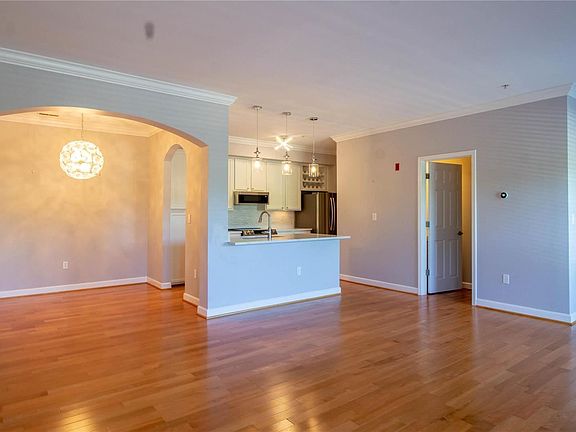 3rd image of 2614 McKnight Crossing Ct