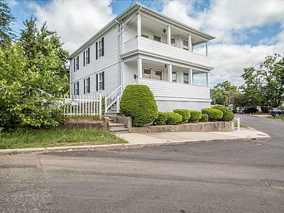 54-56 Hereford St, Providence, RI, 02908