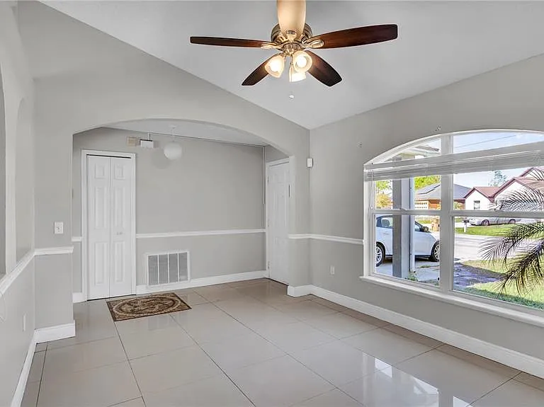 37 Peterlee Ct — Photo 6