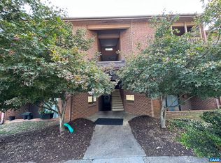 102 Turtle Creek Rd APT 11, Charlottesville, VA 22901