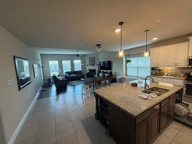 6100 Dunnlevy Dr — Photo 2