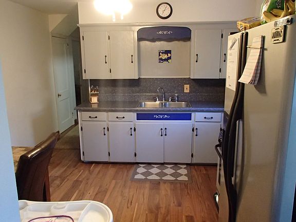 2nd image of 729 Orange St