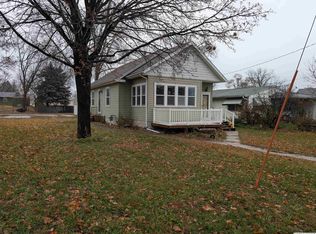 690 16th St SE, Mason City, IA 50401