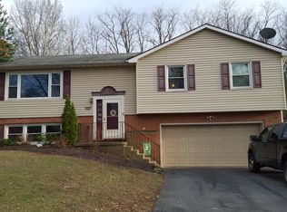 2430 Edercrest Rd, Williamsport, PA 17701
