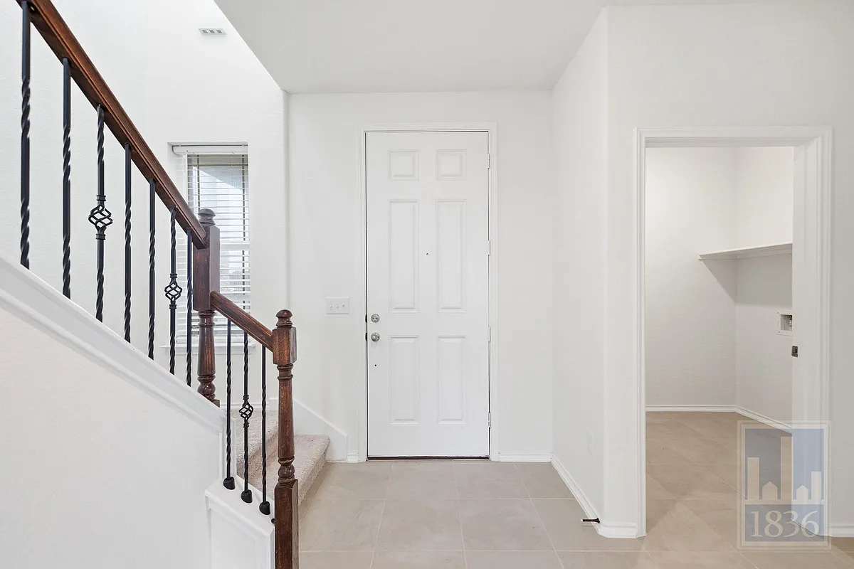 Building Photo - 7812 Song Sparrow Dr