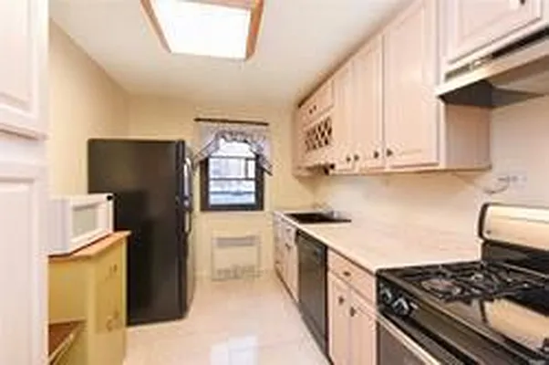 Sold by Century Homes Realty Group LLC | media 22