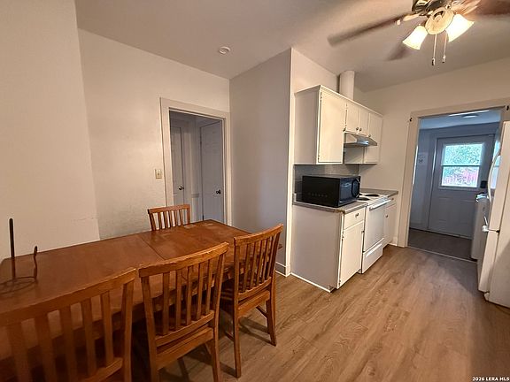 4th image of 305 E Thornton St