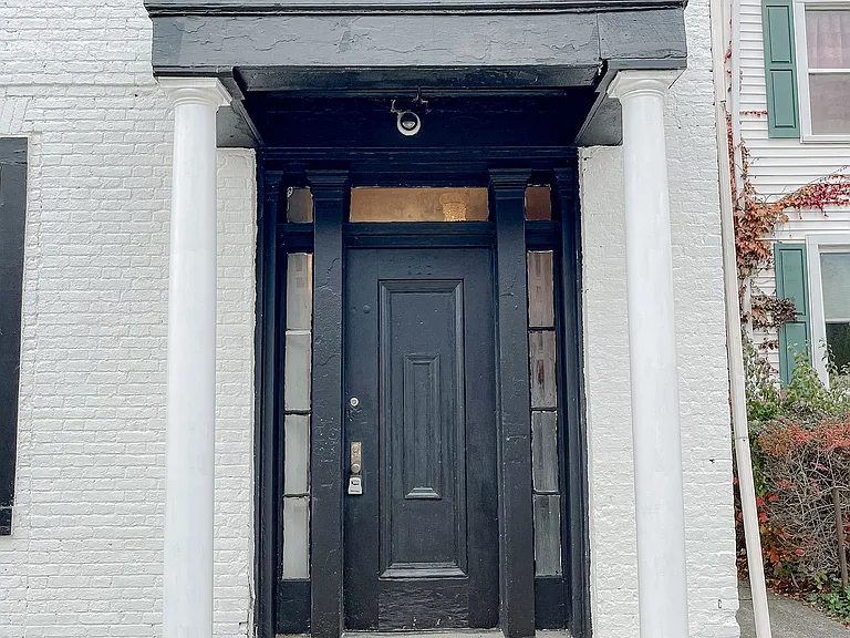 208 Warren St — Photo 56