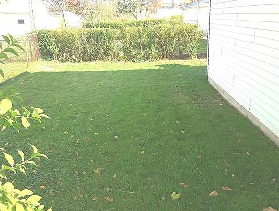 4th image of 2436 Grovewood Ave