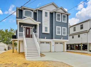 122 Mathis Dr, Brick, NJ 08723