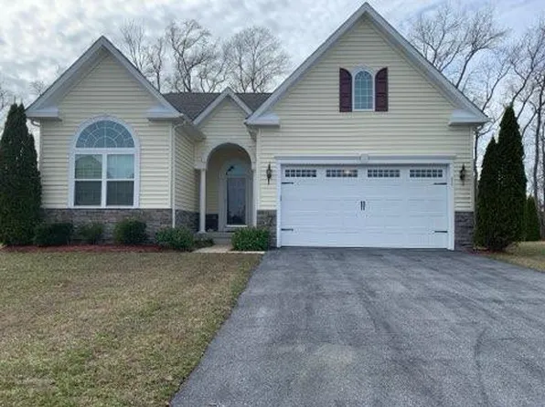 80 Fairway Dr, Ocean View, DE 19970