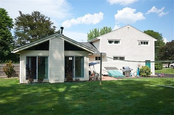 2nd image of 206 North Rd