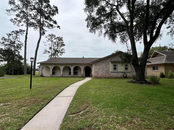203 Acorn Tree Ct, Spring, TX 77388