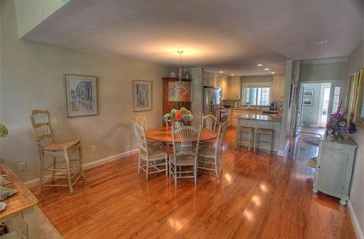 5th image of 9 Carriage Ln