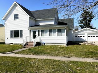 131 E Oak St, Elsie, MI