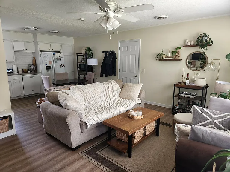 5318 Lawrence Dr — Photo 6