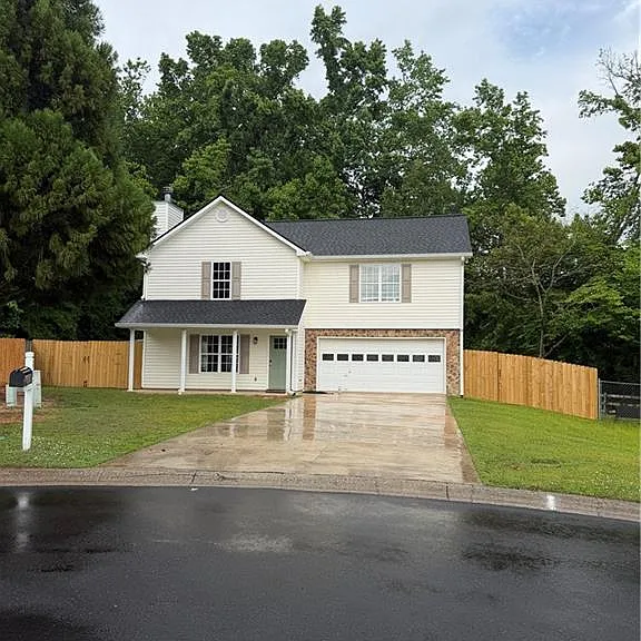 117 Richmond Dr — Photo 1