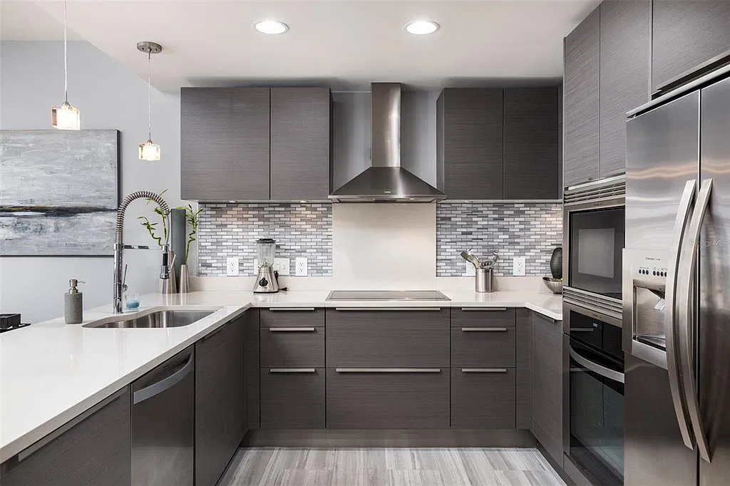 1 bed, 915 sqft, $4,400 — Photo 3
