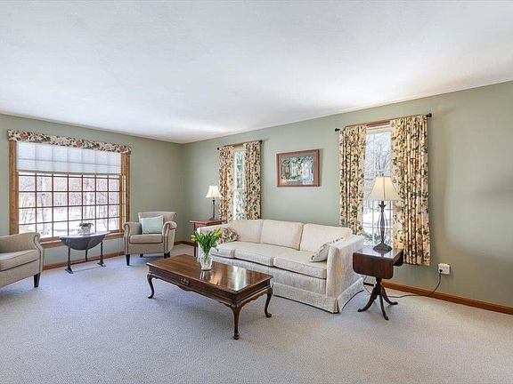 2nd image of 34 Ballard Road