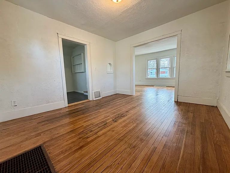 3403 Rust Ave — Photo 8