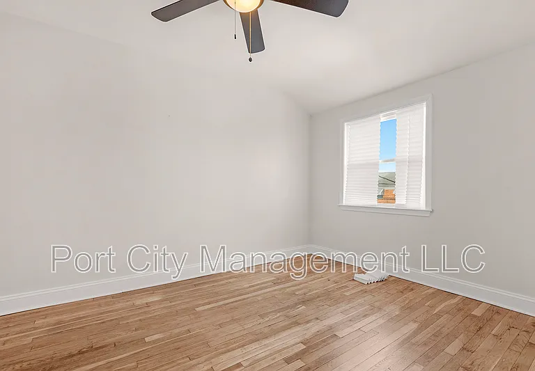832 N Marlyn Ave — Photo 14