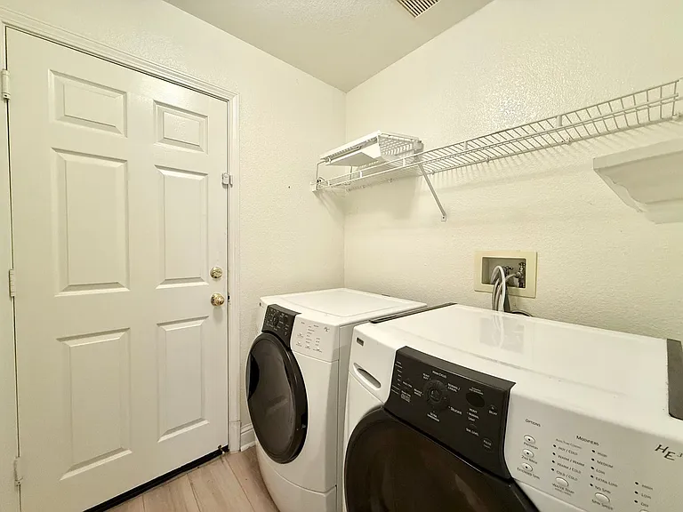 2351 Fairhaven Dr — Photo 11