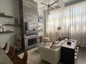 2750 N Wayne Ave, Chicago, IL