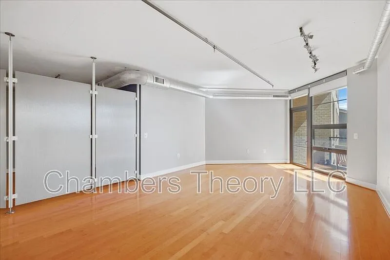 1 bed, 1.0 bath, 701 sqft, $2,800 — Photo 4