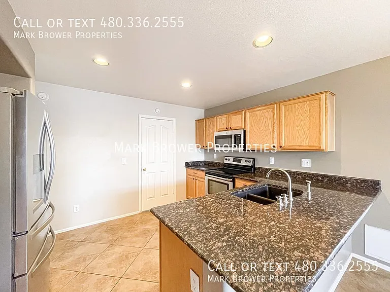 4714 E Mossman Rd — Photo 7