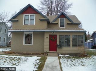 208 N Elm St, Chaska, MN 55318