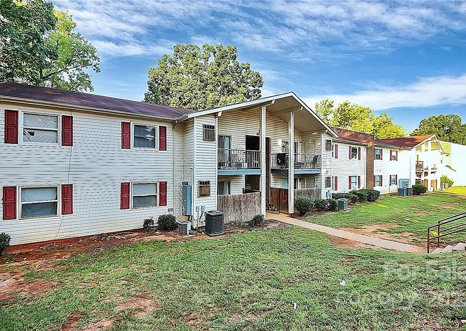 1st image of 7992 Shady Oak Trl APT 125