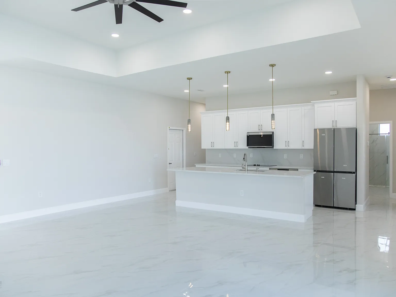2217 Northeast 15th Terrace — Photo 3