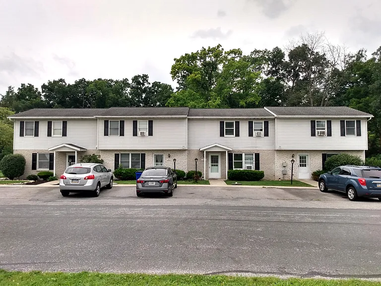 2860 Fillmore Dr — Photo 16