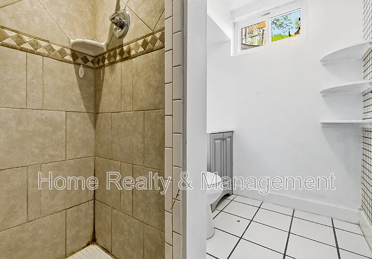 10712 Loren Ln — Photo 33