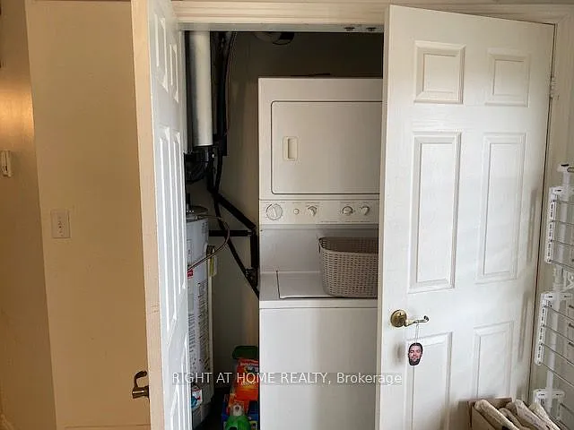 1460 Bishops Gate #310 — Photo 16