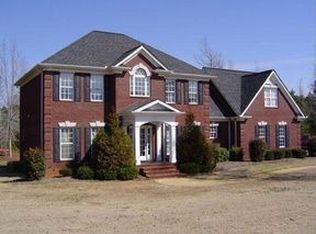 421 Heritage Lake Dr, Griffin, GA 30224