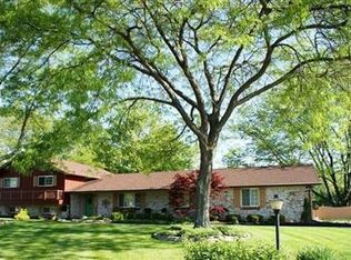 981 Peachcreek Rd, Dayton, OH 45458