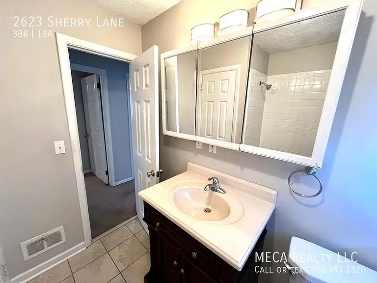 2623 Sherry Ln — Photo 11