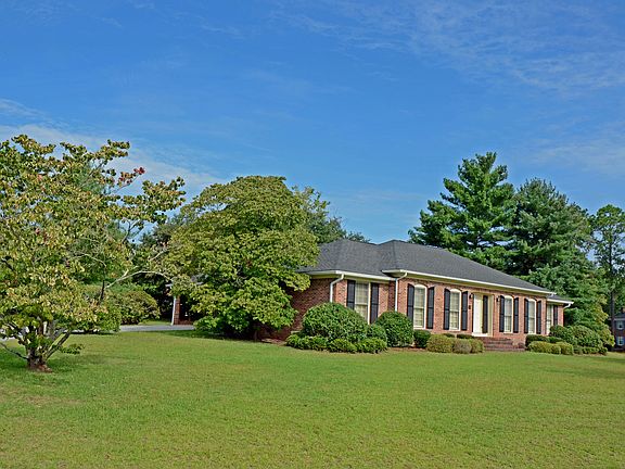 Large carport at the rear
