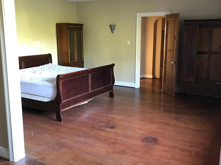 704 N Stockton St — Photo 11