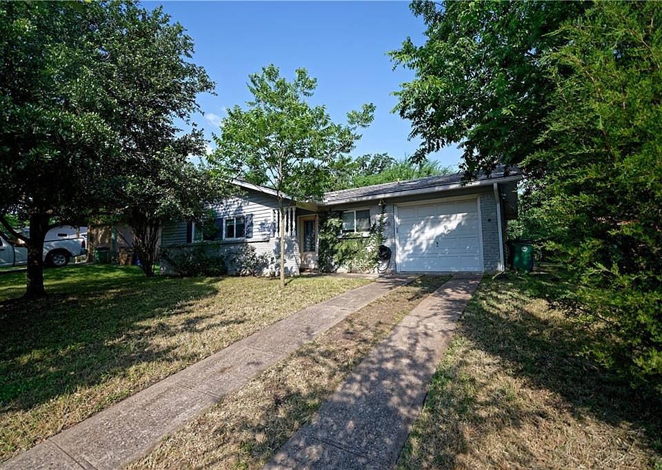 1st image of 7608 Eastcrest Dr