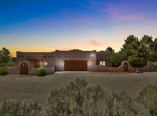 12 Golf Course Dr, Ranchos De Taos, NM 87557