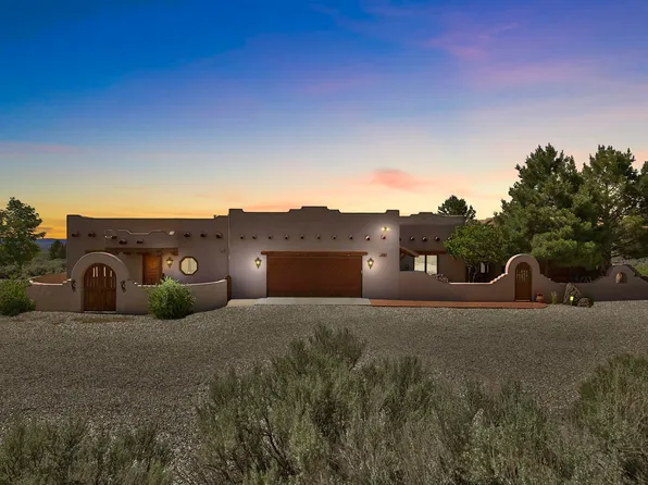 12 Golf Course Dr, Ranchos De Taos, NM 87557