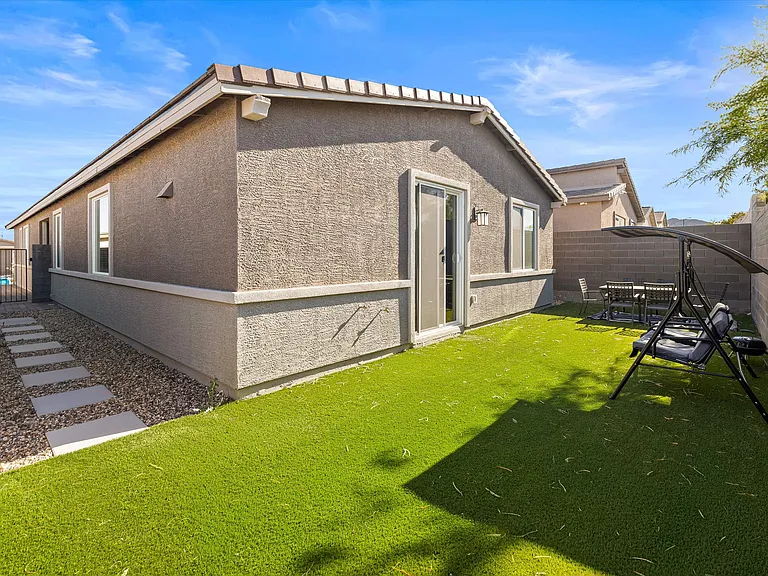 9446 Sequoia Ridge Ave — Photo 28
