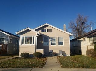 5534 W Warwick Ave, Chicago, IL 60641