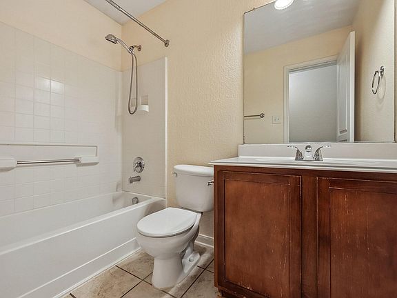 4th image of 1253 Mountain Peak Dr