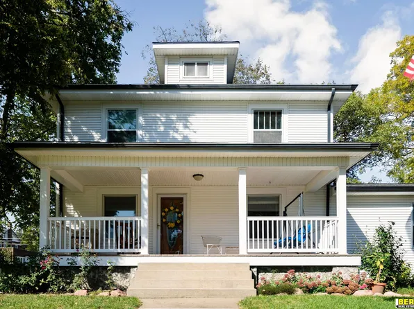 215 S 16th St, Nebraska City, NE 68410