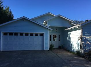 29224 Skunk Run Rd, Gold Beach, OR 97444